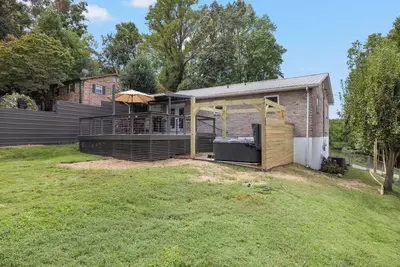 Image de Steps from Boone Lake - 3br home with hot tub