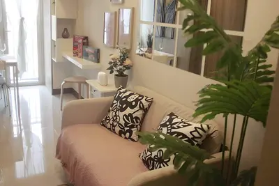 Image de Appartement de luxe en bord de mer près du Moa avec balcon et Wi-Fi gratuit