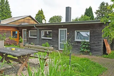 Image de Quietly located apartment with terrace near the Strelasund