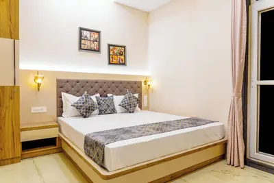Image de 3-bedroom apartment in tranquil Varanasi with Ac