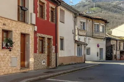 Image de Ah. El escondite de Campomanes