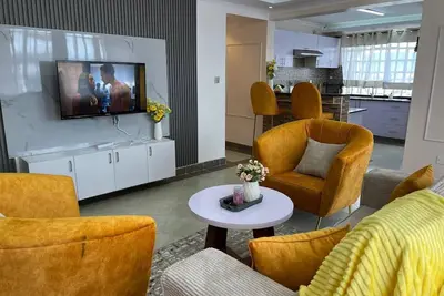 Image de 1. 9 miles to Nakuru national park 10 minutes drive to Nakuru city precious haven