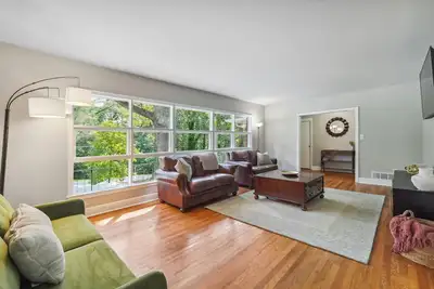 Image de 3 Br/2 Ba, Pets Ok, Near Ngmc, Longer Stays Ok, In-Unit W/D