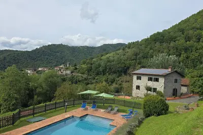 Image de A beautifully restored villa in the heart of the Garfagnana with private pool