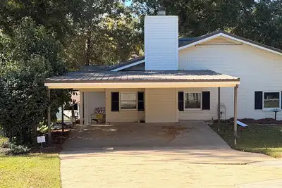 Image de Lakefront Escape on Lake Blackshear/ Private Dock / Peaceful Views