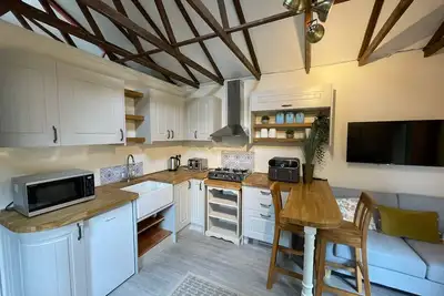 Image de Cosy Woodland Cabin | Cotswold Way | Pet Friendly | Snug Escape | Private Walks