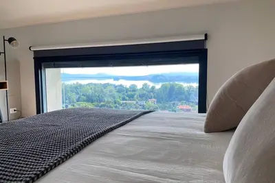 Image de Maison de vacances 'Beut Home 2 Apartment' avec vue sur le lac, Wi-Fi et climatisation