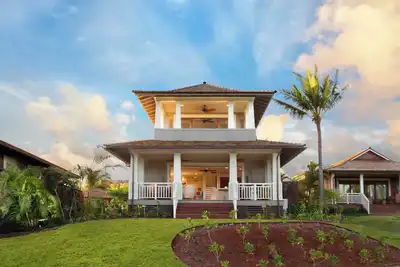 Image de Ocean Views | Resort Amenities | Two-Story Bungalow
