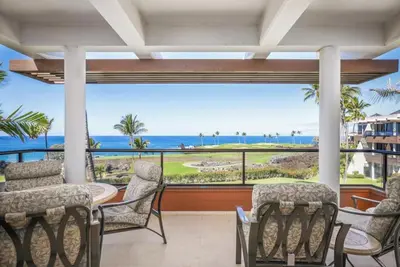 Image de Watch the Golfers From Your Lanai