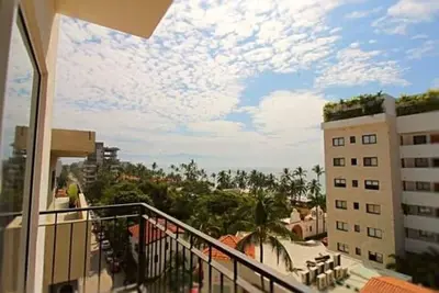 Image de Life Bucerias 401 - Ocean View - 1 block on the beach