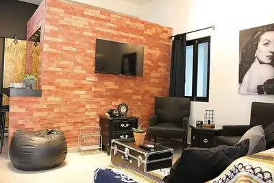 Image de Cozy 2-Bedroom Apartment with 2 Beds for 4 Guests Near La Paz Malecón