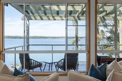 Image de Sunshine Waterfront 3 Bedroom Lakehouse