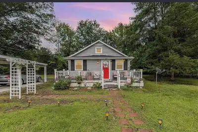 Image de Cozy 3 Bdrm home in King George. 5 mins to Dahlgren Naval Base and Southern Md