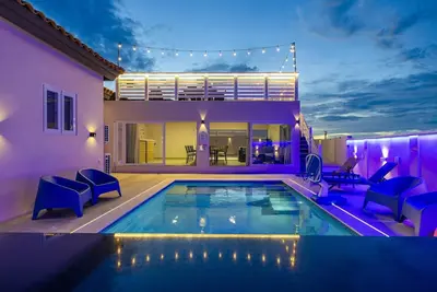 Image de Modern 3br2ba w/Private Pool~Rooftop~Bbq~Central