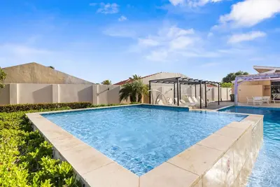 Image de 2br2ba Condo w/Pool~Beach Tennis~Gym~Close 2 Beach