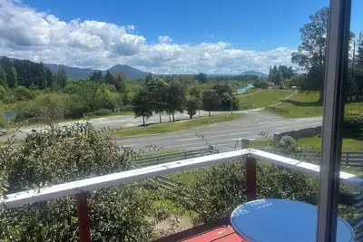 Image de Tongariro River Cottage