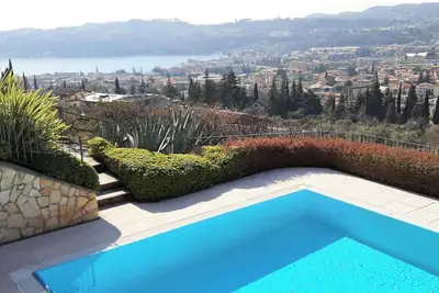Image de Holiday House Sole View & Shared Pool, Salò, Italy