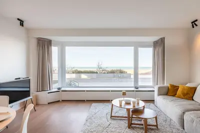 Image de Appartement contemporain en bord de mer