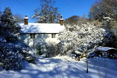 Image de Cherry Cottage, pet friendly, with a garden in Crowborough