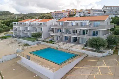 Image de Appartement dans une résidence avec piscine