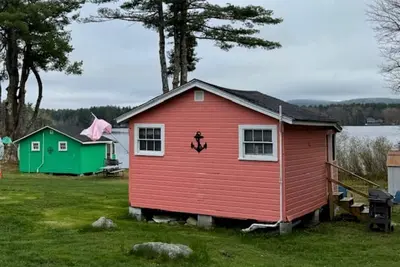 Image de Lakefront Secluded Cottage in Northwood, New Hampshire