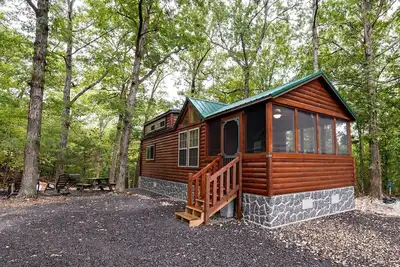 Image de Private Romantic Cabin with Mountain Views and Covered Porch in Arkansas