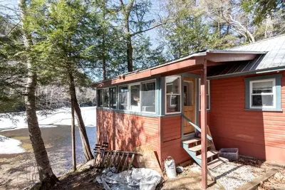 Image de Amazing Cottage with Lake Views and Fireplace in Meredith, New Hampshire
