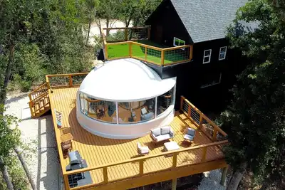 Image de Impressive Unique Castle Dome with Spectacular Panoramic Views and Stunning Design in Elgin, Texas