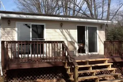 Image de Beautiful Cottage with Private Hot Tub Overlooking Lake near Rochester, New York