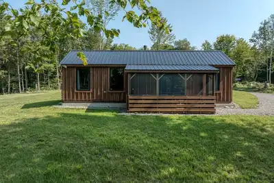 Image de Scandinavian-Style Cottage Fully Equipped in Vermont
