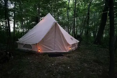 Image de Rustic and Remote Hike-in Glamping Bell Tent close to Whitewater State Park, Minnesota