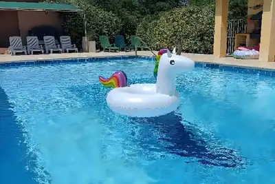 Image de Cabanon provençal hématite centre luberon