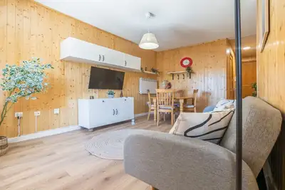 Image de Sierra Nevada Ski Slope Lodge – Free Parking