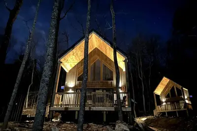Image de Gorgeous Cottage with Spectacular Night City Views in Sevierville, Tennessee