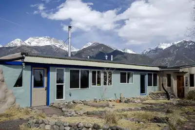 Image de Gorgeous Secluded Cottage in Crestone, Colorado