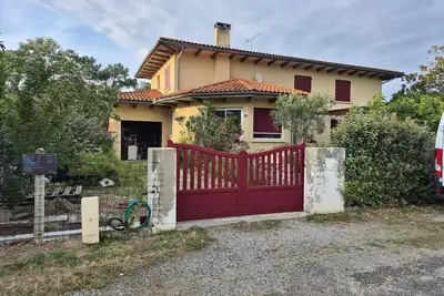 Image de La Gasconha, logement familial avec grand jardin arboré à 500m de la plage