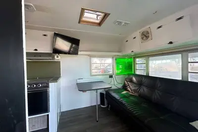 Image de Enjoy the ultimate Glamping Experience at this Airstream in Idaho