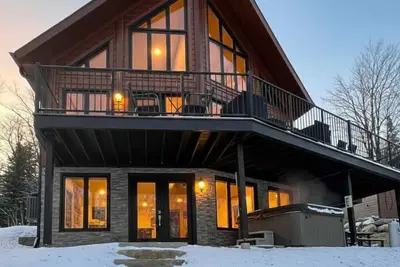 Image de Bord de l'eau - Spa - Billard | Mistral 154