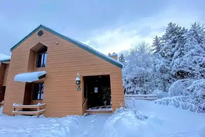 Image de Ski Cabin Rental Ideal for a Mount Washington Vacation