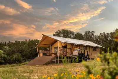 Image de Stunning Safari Tent with Great Sights in San Saba, Texas