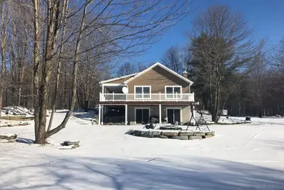 Image de Cozy 2b/2b cabin. Private setting. Brackney, Pa. Add. 1b/1b ds Apt. extra charge