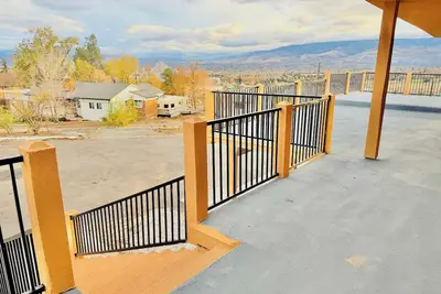 Image de Spacious Reno Home|4 Bedrooms|Sleeps 15