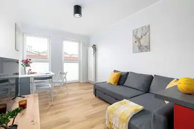 Image de Polna 28 Poznań | Red and Grey Apartment for 8 People with Parking