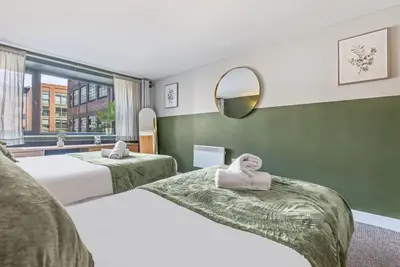Image de Central Retreat - Birmingham Sleeps 4 free parking
