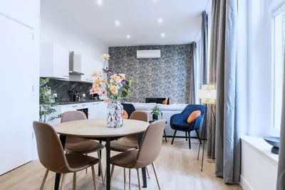 Image de Discover your ideal Tilburg stay at Bed en Koffie Hanno – a newly built 1-bedroom apartment designed for comfort and ease. Enjoy all-inclusive utilities, regularly cleaned shared spaces, and a peaceful garden to unwind in.