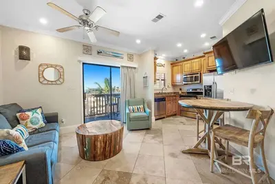 Image de 1 bed Beach, Pools, Waterfront, Boating | Palmaway