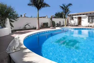 Image de Apartamentos  con piscina compartida, Wifi y parking
