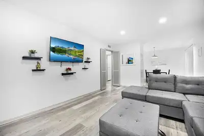 Image de Fabulous 2 Br Near Downtown