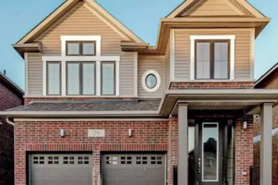 Charming 2-bedroom house with Ac in Ayr