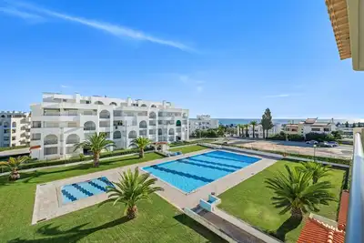 Image de Appartement T1 avec piscine partagée, Wi-Fi et climatisation